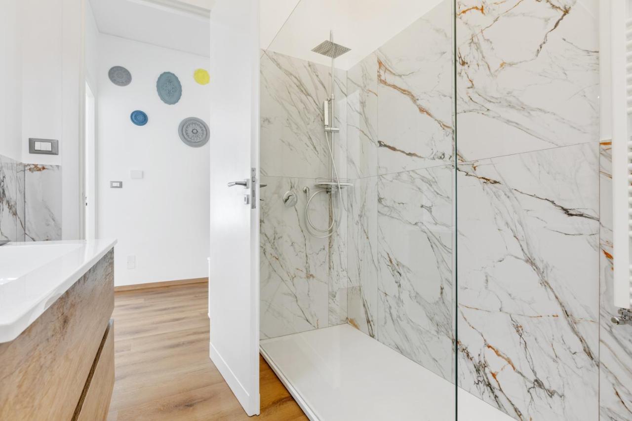 Residenza Dei Poeti - Roomy And Modern Flat Palermo Buitenkant foto